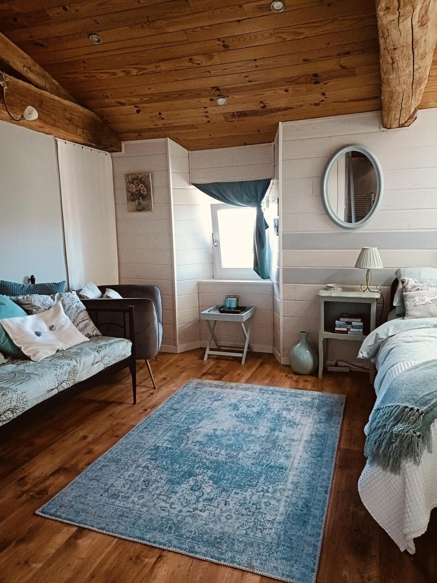 'Quelle Belle Vue' Chambre D'Hote Confolens Exteriör bild